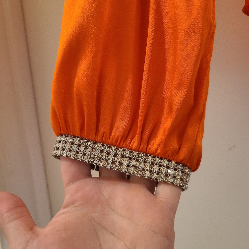 Trina Turk Los Angeles Orange Silk V Neck Long Sleeve Blouse Jeweled Cuffs Small - Picture 10 of 10
